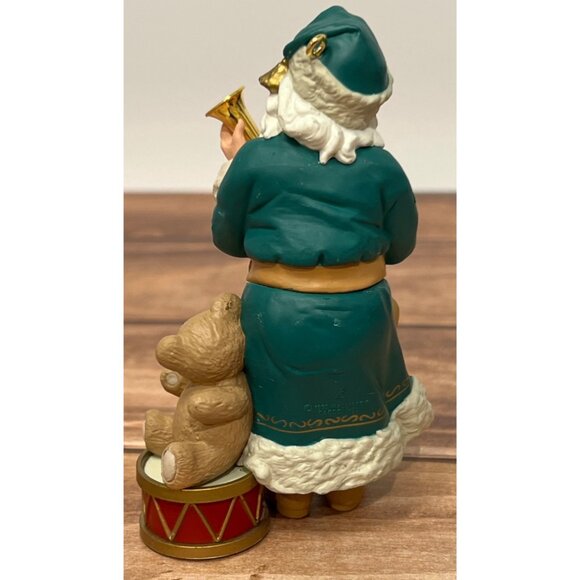 1992 HALLMARK KEEPSAKE ORNAMENT QX441-4 MERRY OLDE SANTA TEDDY BEAR STOCKING - Picture 9 of 9